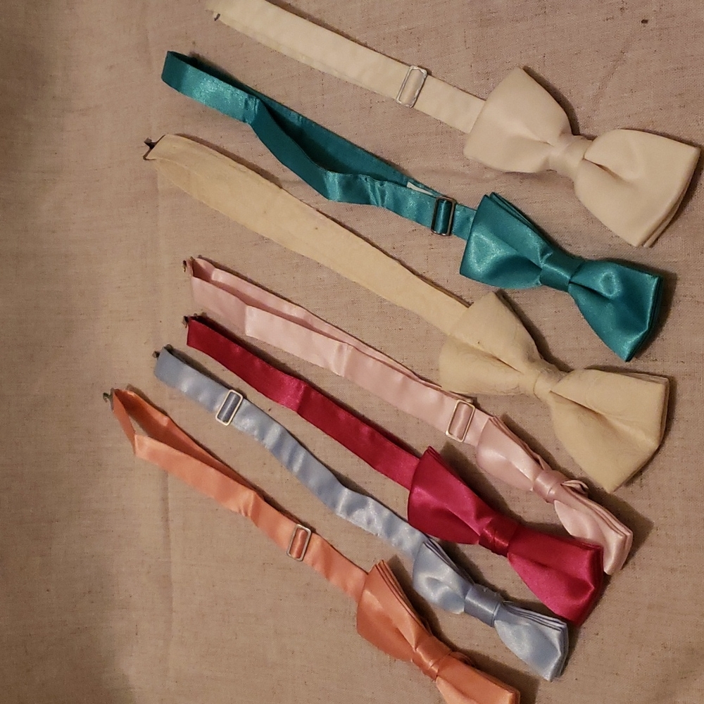 Lot of 7 Adjustable Bowties